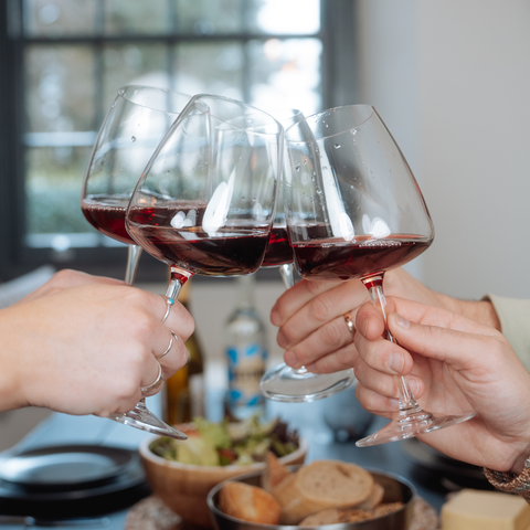 How to Choose a Great Non-Alcoholic Wine: A Sommelier's Buying Guide
